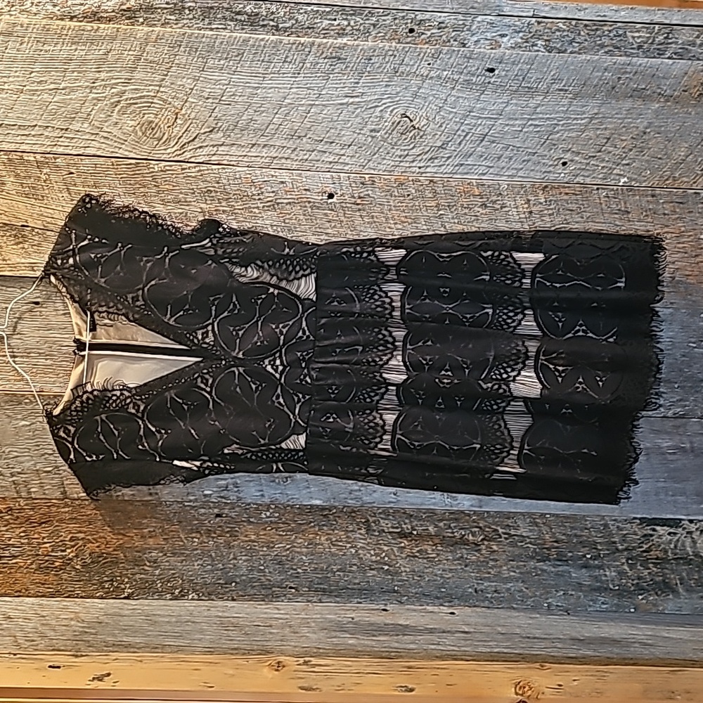 Black Lace Dress. NWT Size M.